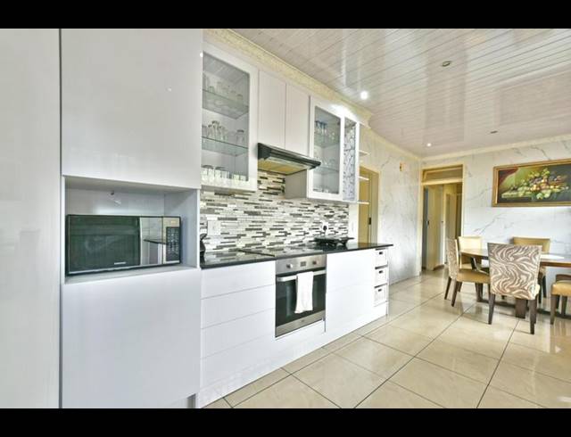 3 BEDROOM HOUSE FOR SALE IN NATURENA